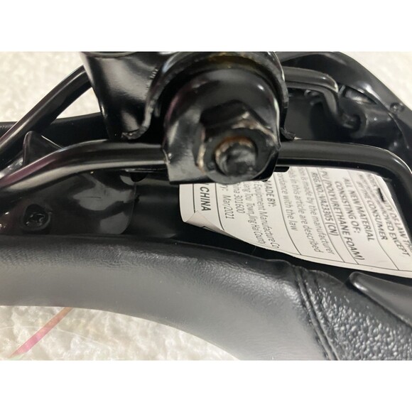 Lot of 2 SCHWINN & HUFFY Bike Saddles / Seats – Universal Bicycle Replacement - Picture 14 of 15